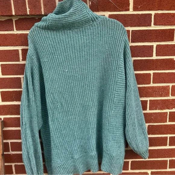 Brand New Turtleneck Sweater - Picture 3 of 3